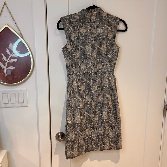 MM La Fleur Gray Patterned Sleeveless Shift Dress Sz 0 - Picture 5 of 11